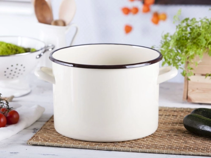 Veľký objem 7,5 l na rodinné varenie