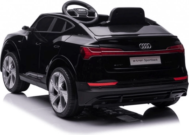 Multimédiá: svetlá, hudba, MP3/USB/TF