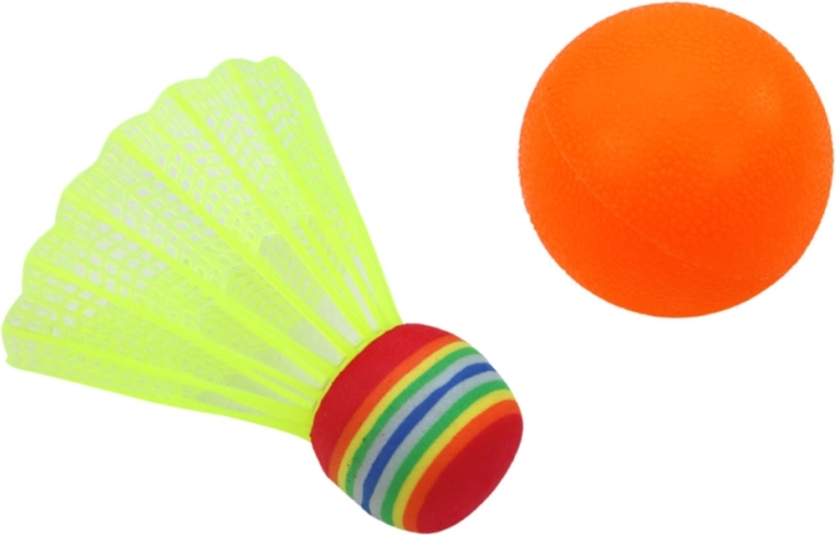 Loptička aj badmintonový košík v balení