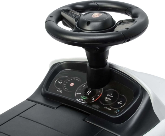 Realistický vzhľad Porsche a zábava na volante