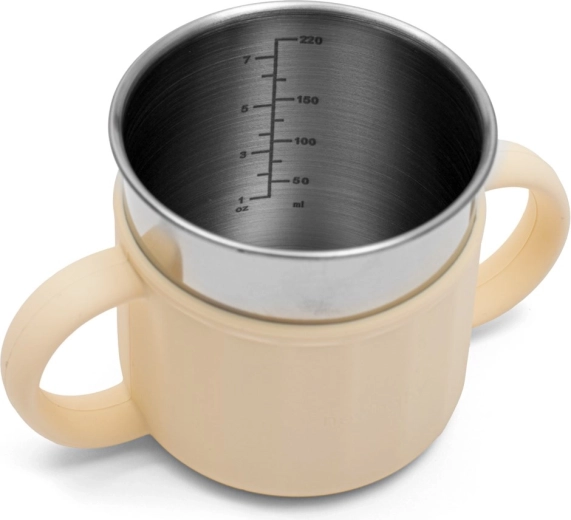 Ľahké držanie a porcie do 220 ml