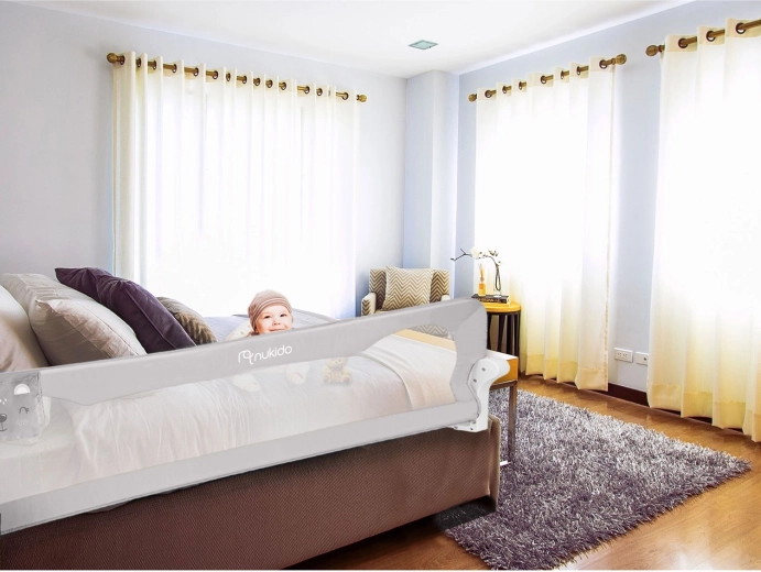 Pevná oceľová konštrukcia a priedušná sieťovina