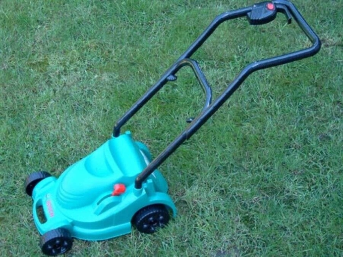 Mechanický zvuk pri jazde