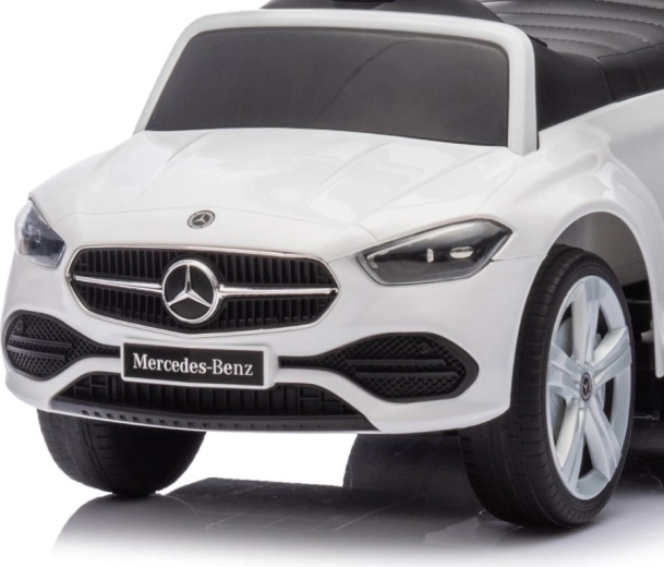Realistické detaily v štýle MERCEDES