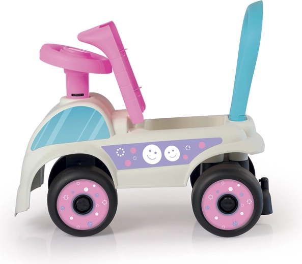 Úložný priestor a klaksón pre viac zábavy