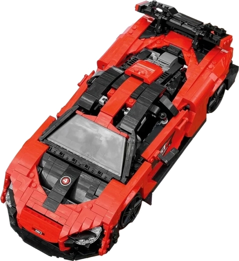 Detailný model na hranie aj vystavenie