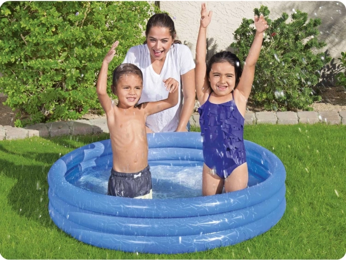 Skvelá zábava na záhrade