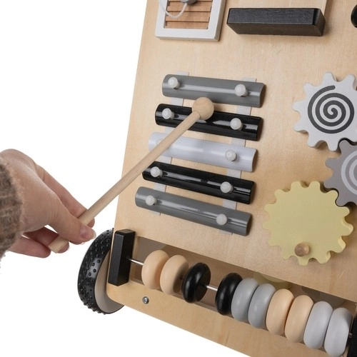 Bohatá manipulačná tabuľa Montessori