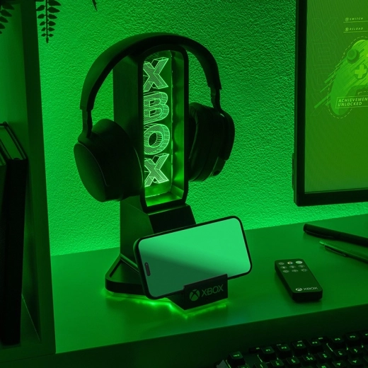 Herný stojan XBOX s LED osvetlením a USB‑C nabíjaním