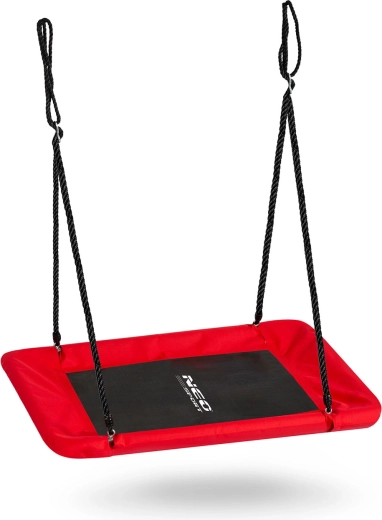 Pevná oceľová konštrukcia s mäkkým penovým opláštením