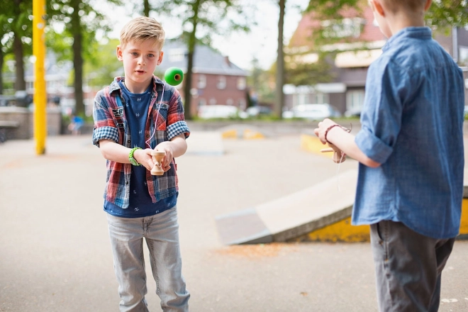 Kendama – japonská zručnostná hra pre deti