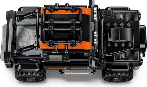 Land Rover Defender plný terénnych detailov