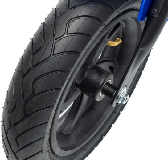Pneumatické kolesá 31 × 7 cm pre pohodlnú jazdu