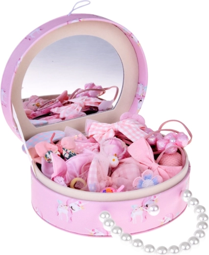 Integrované zrkadielko na jednoduché česanie