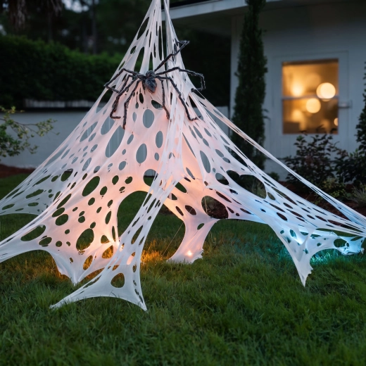 Halloweenová pavučinová dekorácia s kolíkmi 1 × 2 m, biela