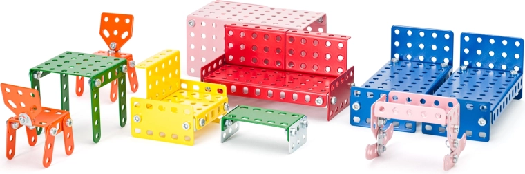 Reálny nábytok z pevného kovu