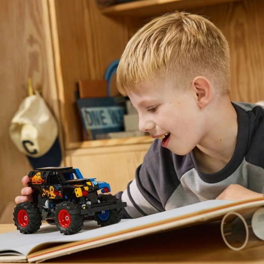 Naťahovací motor pre akčnú jazdu