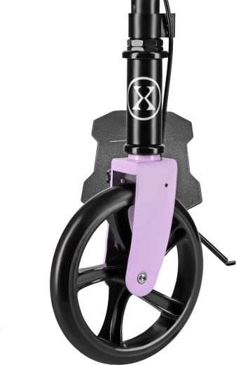 Plynulá jazda vďaka 200 mm kolesám a ABEC 7