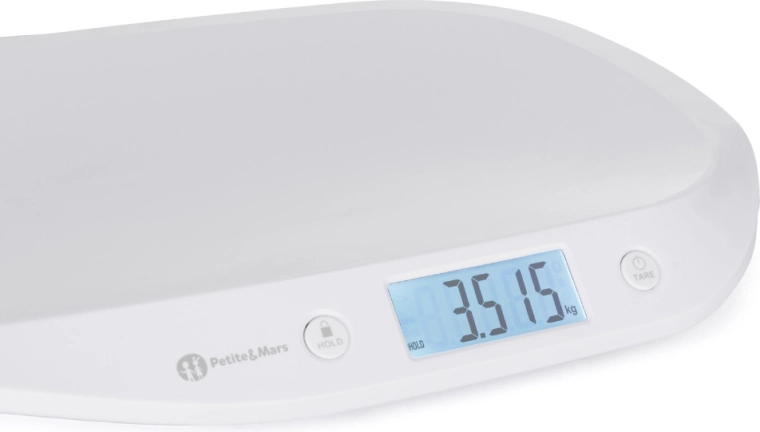 Jasný podsvietený LCD displej