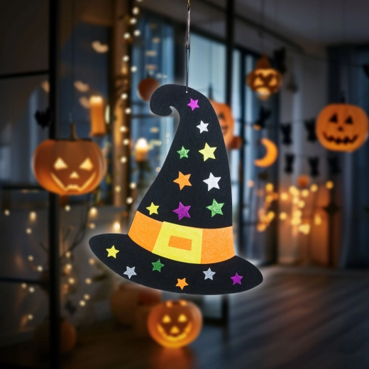 Závesná halloweenska dekorácia čarodejnícky klobúk z filcu