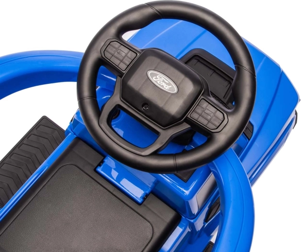 Realistický dizajn Ford + zvuky na volante