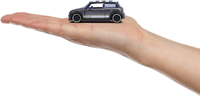 Detailné kovové spracovanie
