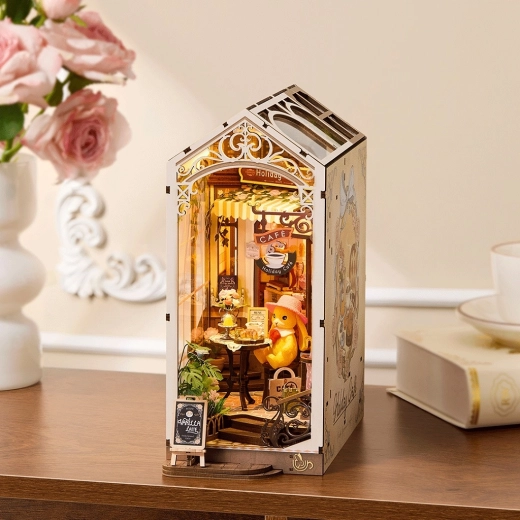 Stabilná zarážka na knihy aj dizajnový book nook