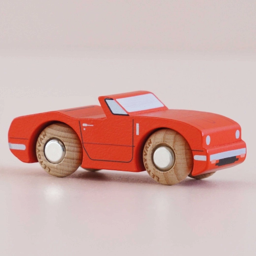 Le Toy Van drevené autíčko Marc v pretekárskej červenej