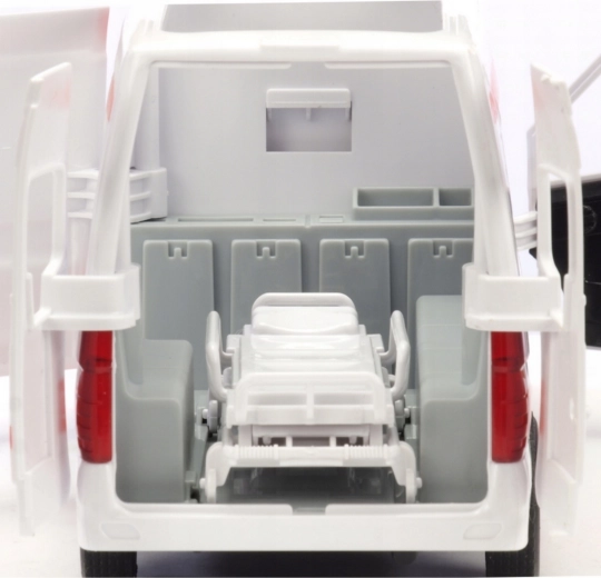 Vyberateľné nosítka a realistické vybavenie