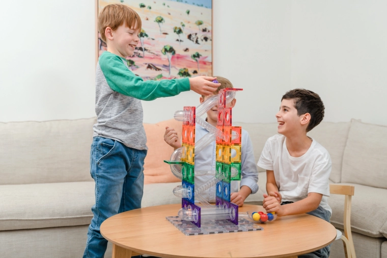 Kreatívna hra, ktorá rozvíja motoriku aj predstavivosť