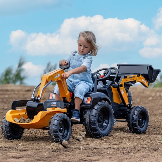 Funkčný predný nakladač a zadný bager