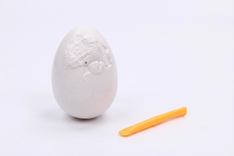 Dino DIY vajíčko s figúrkami na vykopanie - 1 kus