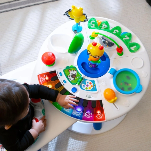Viac než 15 interaktívnych aktivít