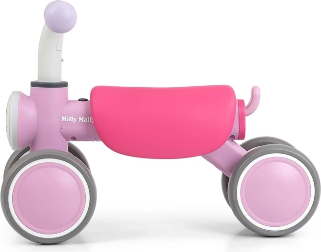 Stabilný štvorkolový dizajn pre prvé krôčiky v jazde