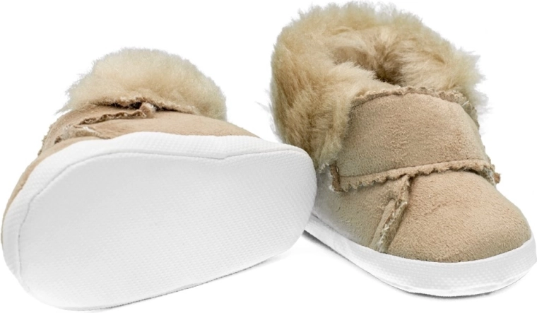 Ľahké capačky s tenkou nešmykľavou podrážkou