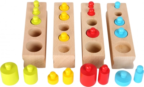 Drevené farebné valčekové puzzle Small Foot