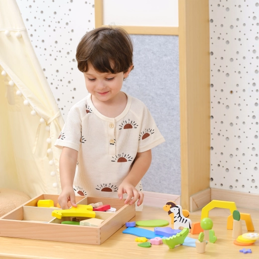 Praktická drevená krabička s priehradkami