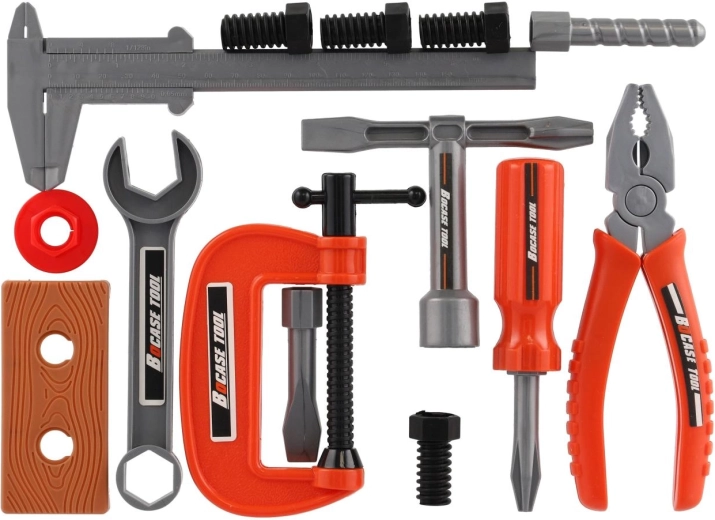 Učenie hrou: skrutkovanie, zvieranie aj meranie