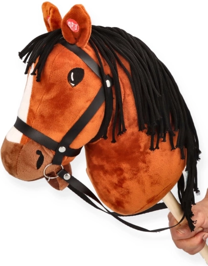 Hobby horse hnedák na tyči