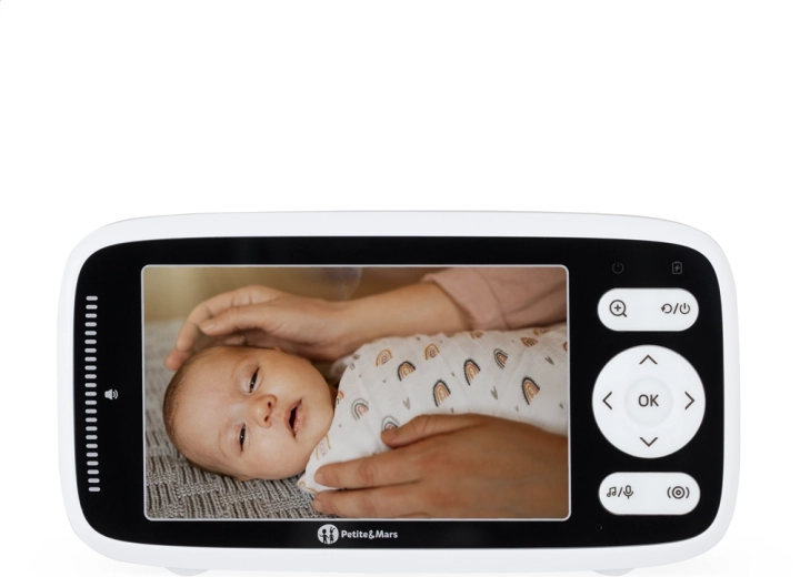 Jasný 4" HD obraz vo dne aj v noci