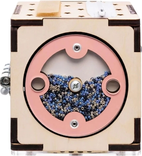 Senzorické okienko s korálkami