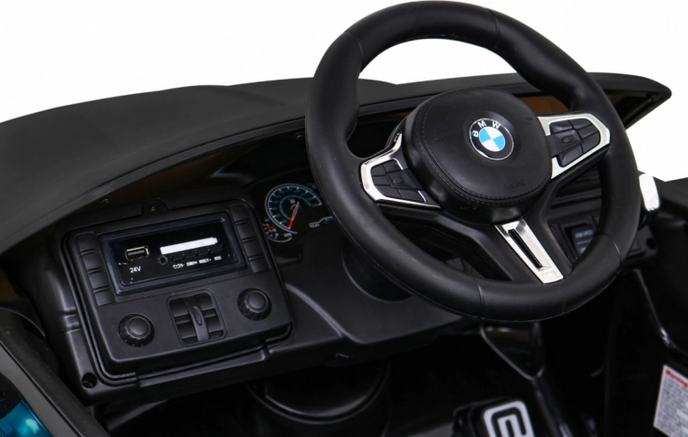 Svetlá a zvuky pre realistickú jazdu