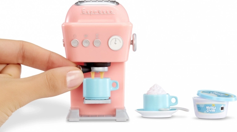 Realistické „varenie“ mini kávy
