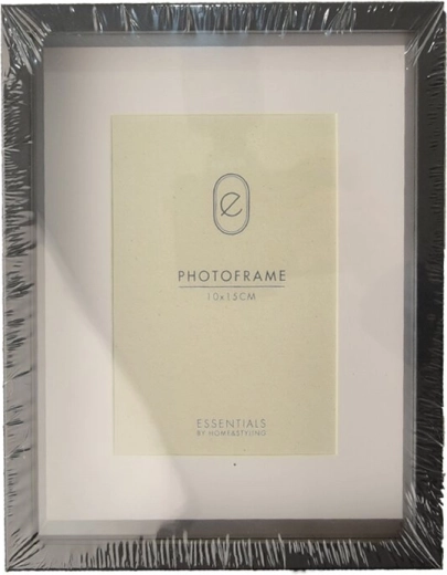 Drevený fotorámik čierny 17 × 22 cm s paspartou na foto 10 × 15 cm