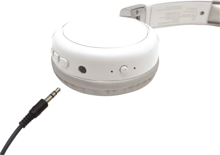 Bezdrôtová sloboda aj istota kábla