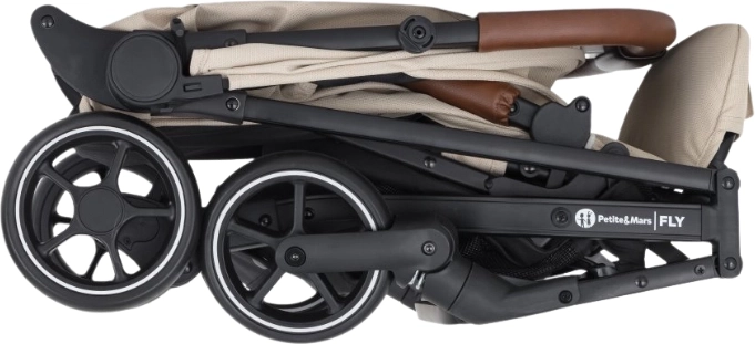 Kompaktné skladanie a nízka hmotnosť