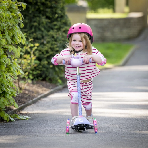 Stabilný trojkolesový dizajn a balančné riadenie