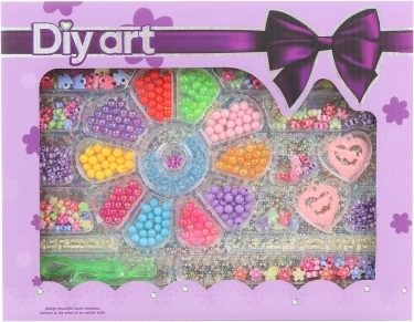 Koráliky v krabičke – kreatívna sada na navliekanie pre deti