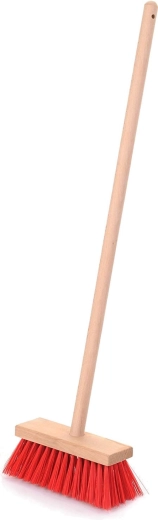 Odolné červené štetiny