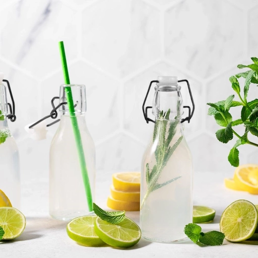 Štýlový retro dizajn na servírovanie